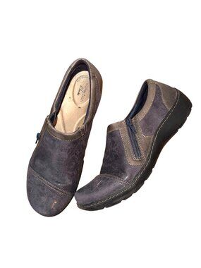 Clarks Womens Blue & Brown Slip-On Shoes Side Zippers Ultimate Comfort Size 9